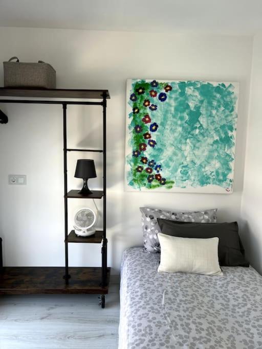 Apartment Lf Level *